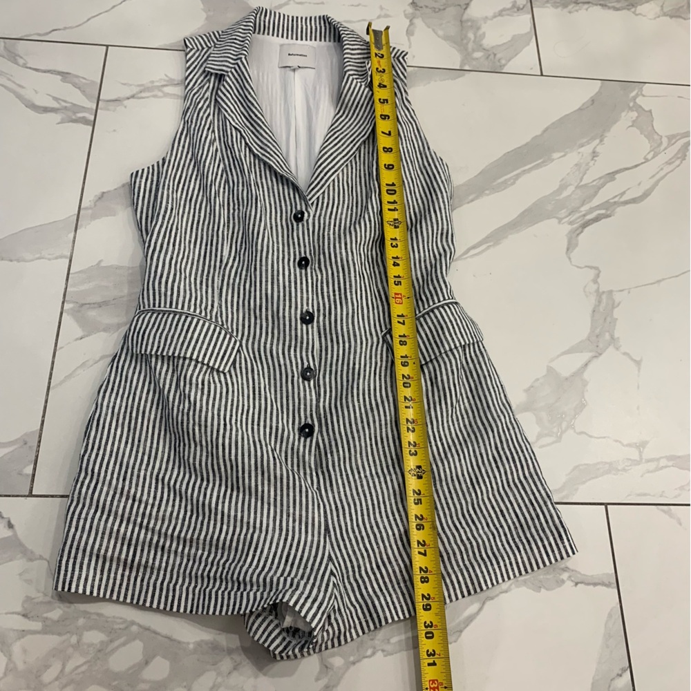 Reformation Romper  6 Linen In Vineyard Stripped Button Front  Adjustable waist - Picture 5 of 15